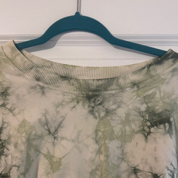 lululemon athletica Green Tie-Dye Sweatshirt - Picture 3 of 4